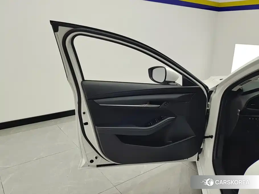 Mazda 3 id 4655113 из Китая 15