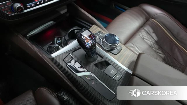 BMW 5 Series (G30) id 3873097 из Кореи 19