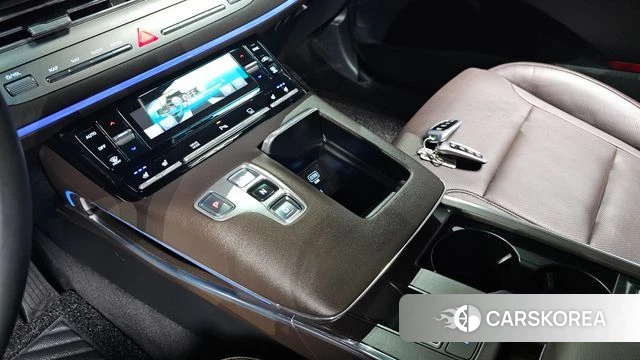 Hyundai The New Grandeur IG id 3807722 из Кореи 19