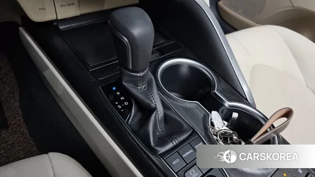 Toyota Camry (XV70) id 3120013 из Кореи 19