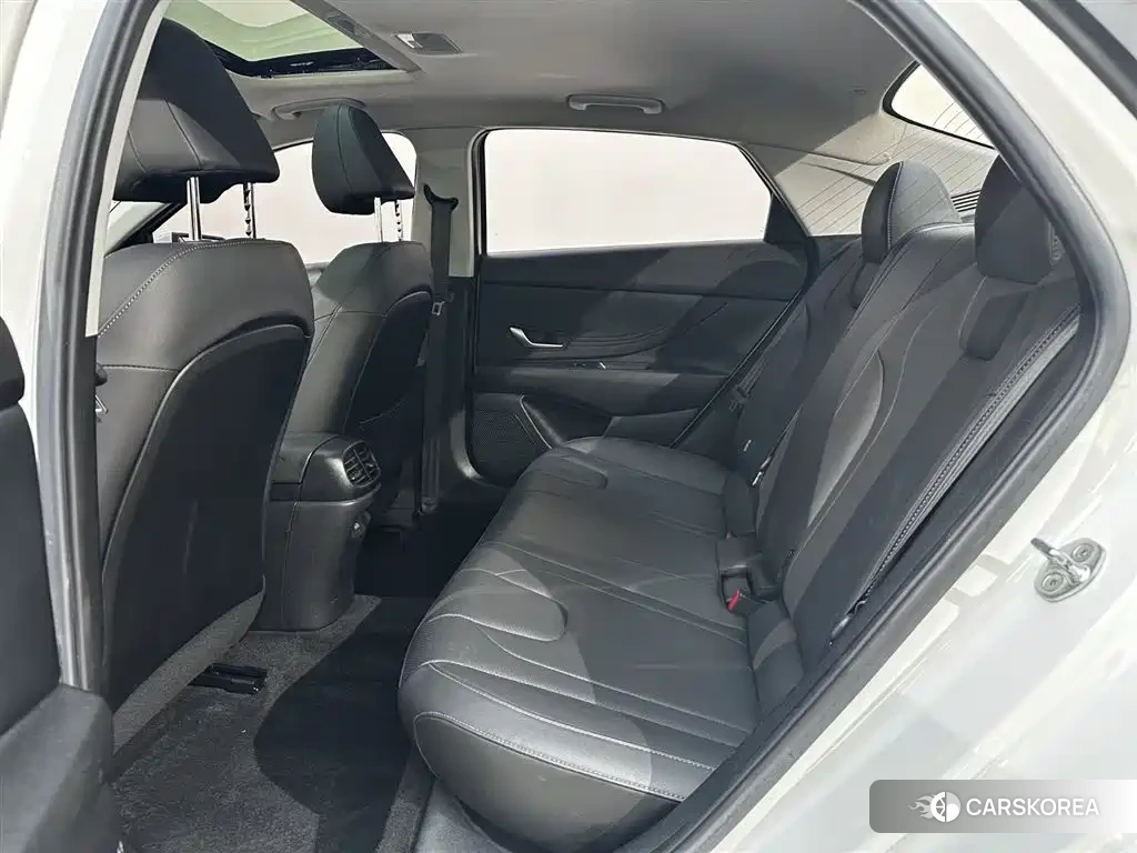 Hyundai Elantra id 4545969 из Китая 22