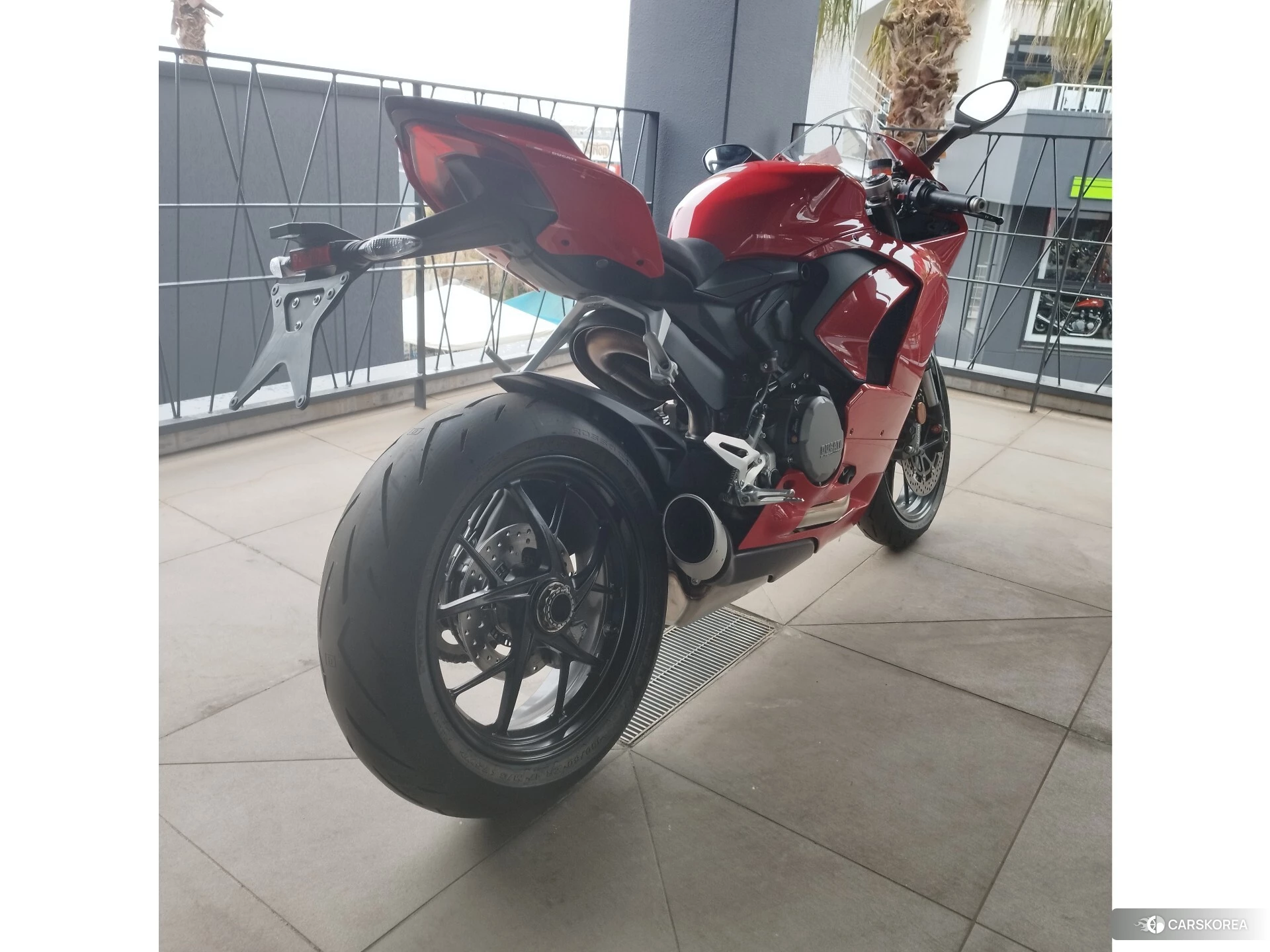Ducati PANIGALE V2 id 3950560 из Японии 10