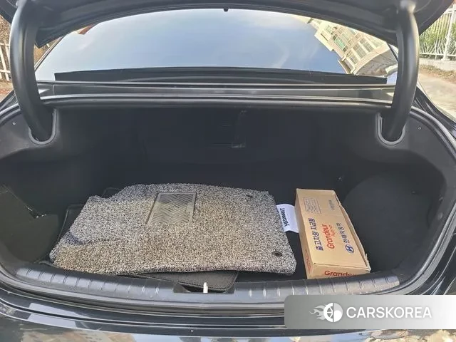 Hyundai The New Grandeur IG Hybrid id 2997756 из Кореи 19