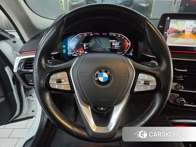 BMW 5 Series (G30) id 3562328 из Кореи 18