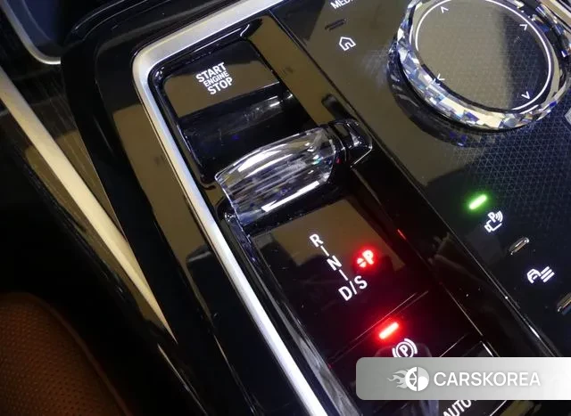 BMW 7 Series (G70) id 3732505 из Кореи 19