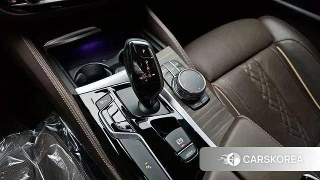 BMW 5 Series (G30) id 3045562 из Кореи 19