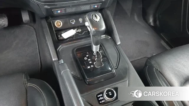 Ssangyong Rexton Sports id 3060353 из Кореи 19