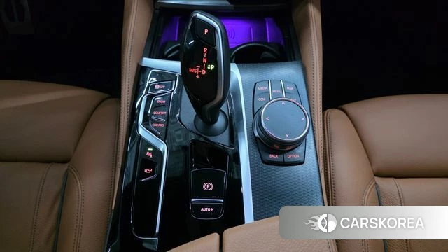 BMW 5 Series (G30) id 3953451 из Кореи 18