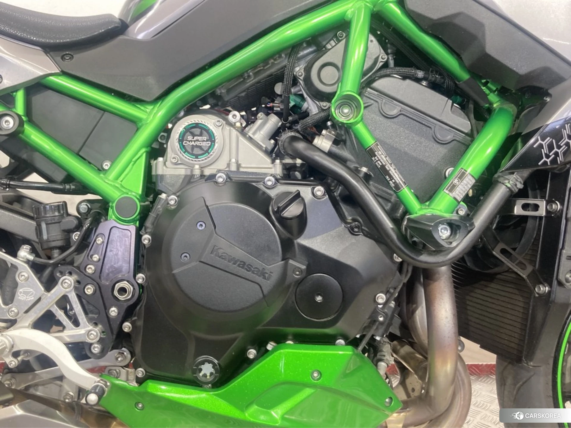 Kawasaki Z H2 id 3947699 из Японии 30