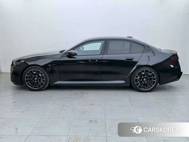 BMW M5 PHEV id 4256775 из Китая 17