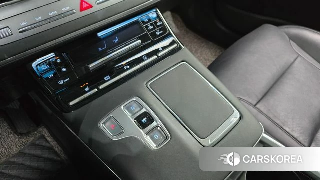 Hyundai The New Grandeur IG id 4423945 из Кореи 31
