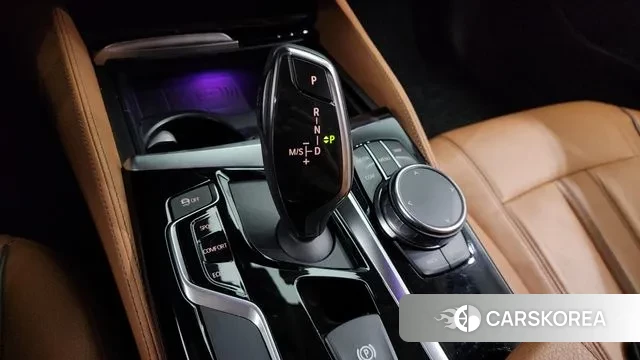 BMW 5 Series (G30) id 3203488 из Кореи 19