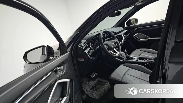 Audi Q3 (F3) id 4480156 из Кореи 33
