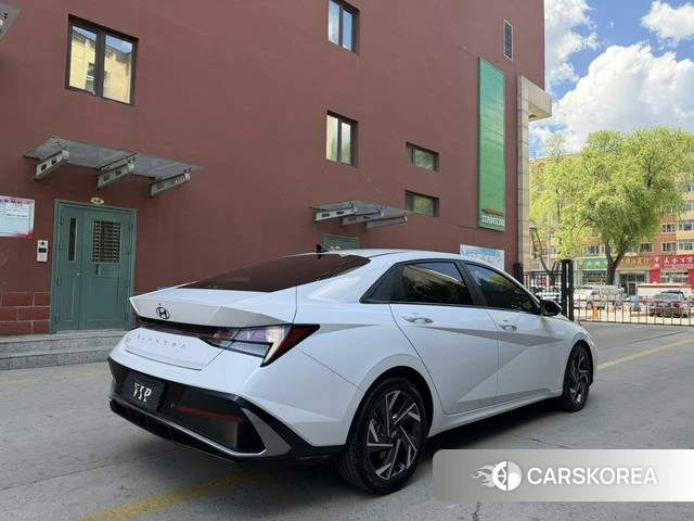 Hyundai Elantra id 4399937 из Китая 23