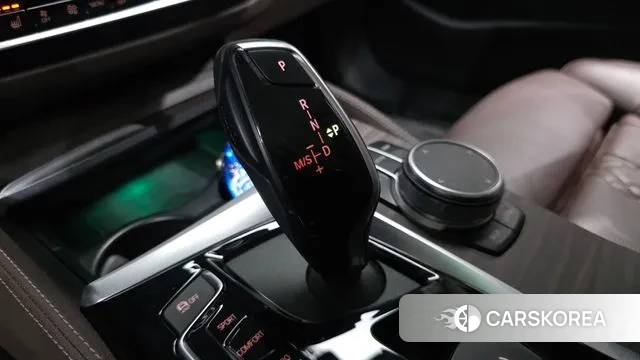 BMW 5 Series (G30) id 3736610 из Кореи 19