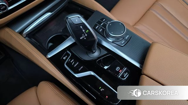 BMW 5 Series (G30) id 3859096 из Кореи 19