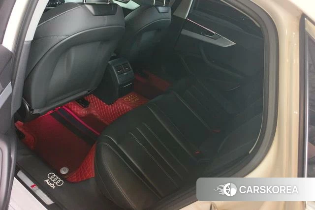 Audi A4L id 4333649 из Китая 16