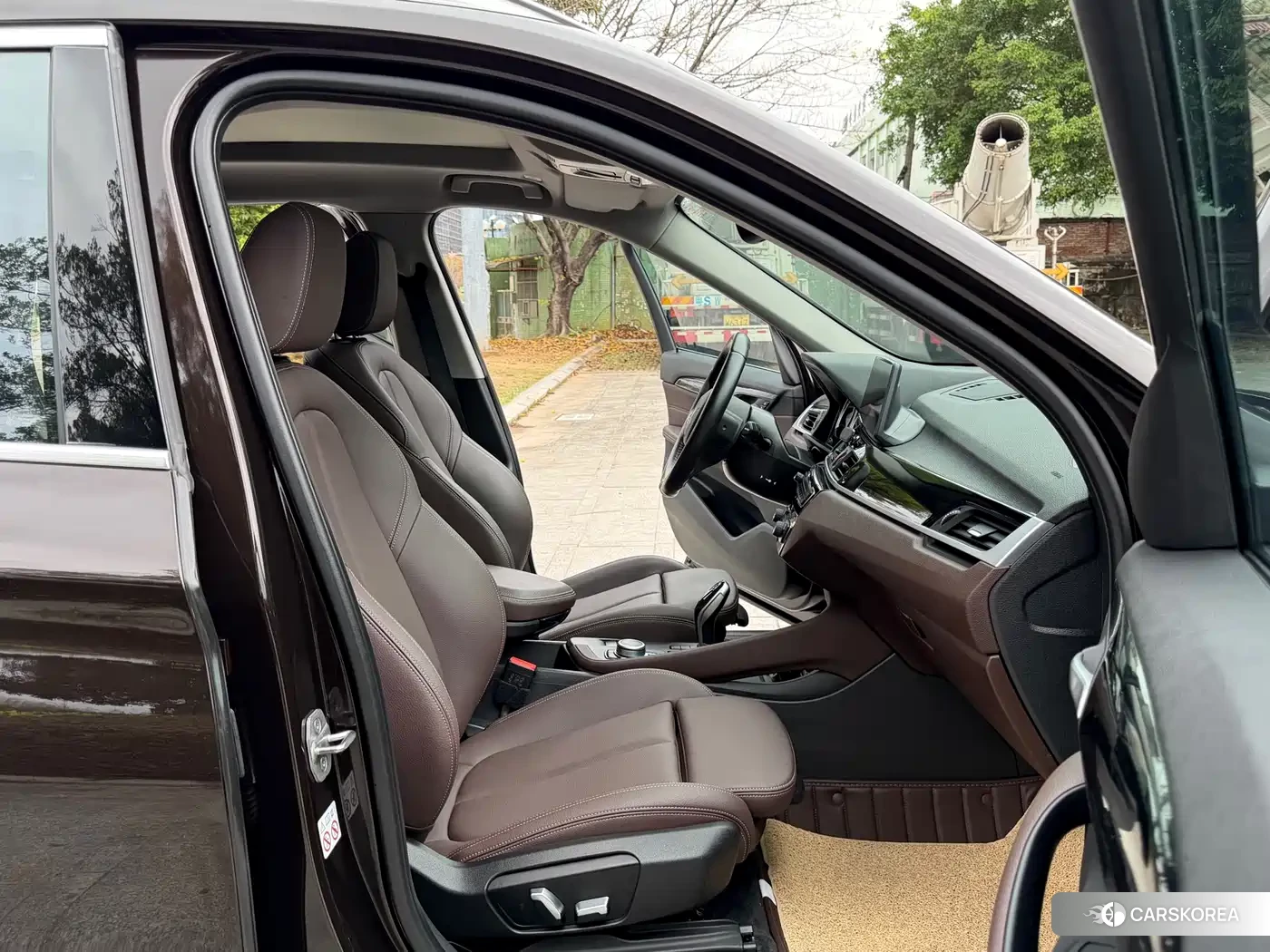 BMW X1 id 4606898 из Китая 21