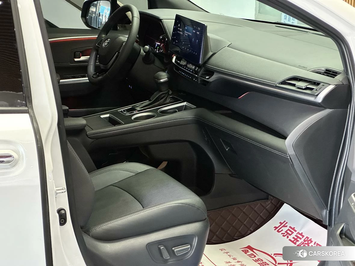 Toyota Saina id 4504770 из Китая 15