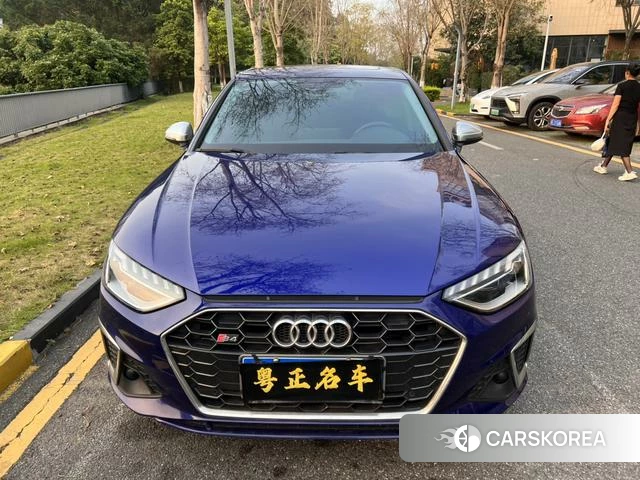 Audi A4L id 4290309 из Китая 15