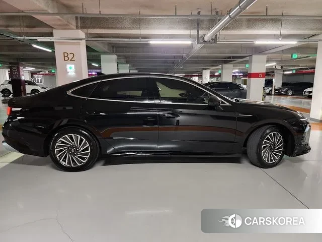 Hyundai Sonata D Edge Hybrid (DN8) id 3706667 из Кореи 19