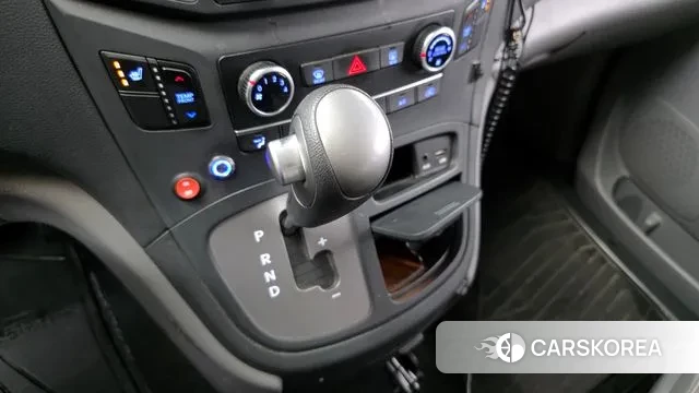 Hyundai The New Grand Starex id 3193492 из Кореи 19