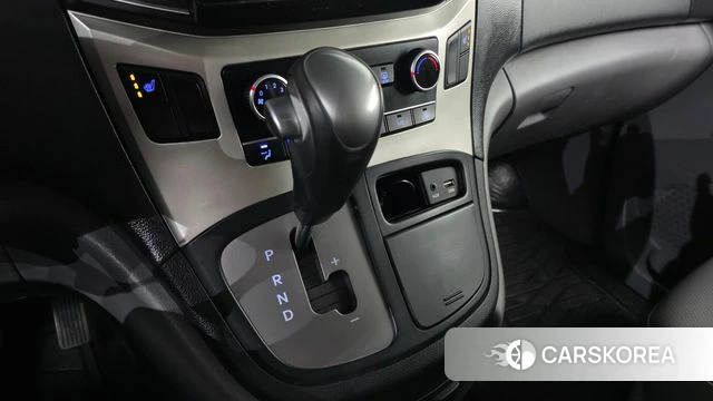 Hyundai The New Grand Starex id 3813237 из Кореи 19