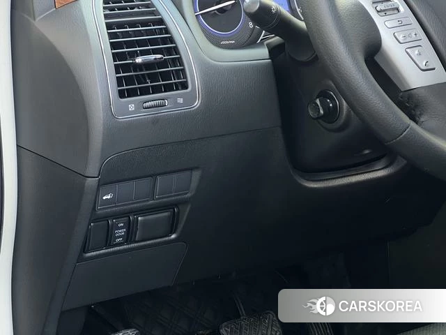 Infiniti QX80 id 4239433 из Китая 27