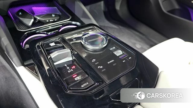 BMW 5 Series (G60) id 4185707 из Кореи 33