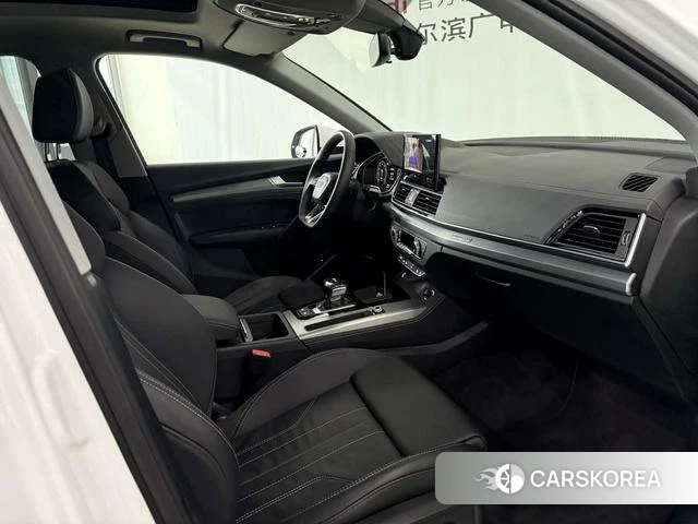 Audi Q5L id 4214537 из Китая 14