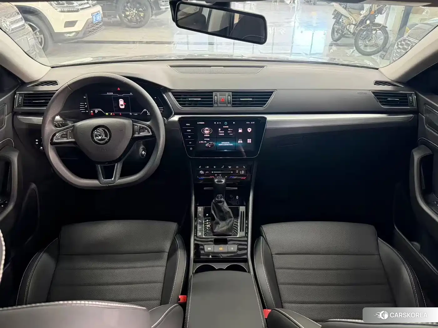 Skoda Superb id 4680659 из Китая 11