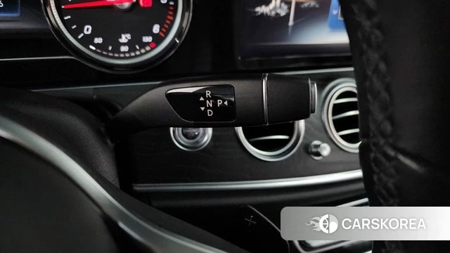 Mercedes-Benz E-Class W213 id 4188075 из Кореи 19