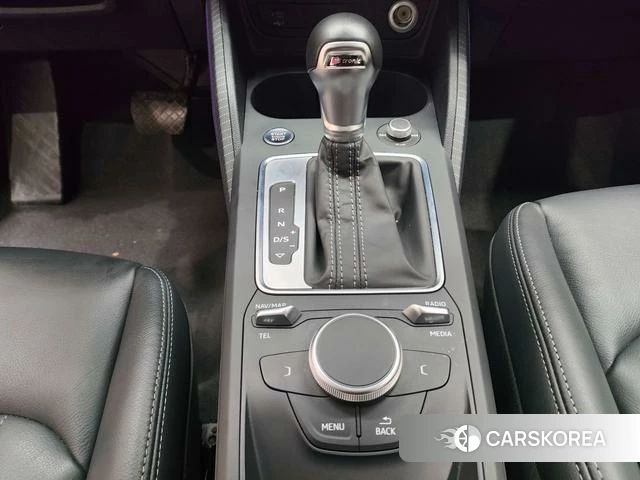 Audi Q2L id 4276683 из Китая 29
