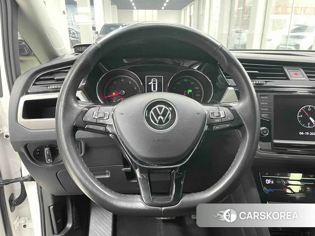 Volkswagen Touran L id 4207779 из Китая 19