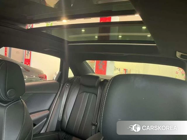 Audi A4L id 4353182 из Китая 9