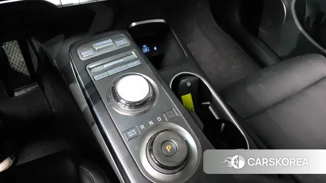 Genesis GV70 id 3438602 из Кореи 19