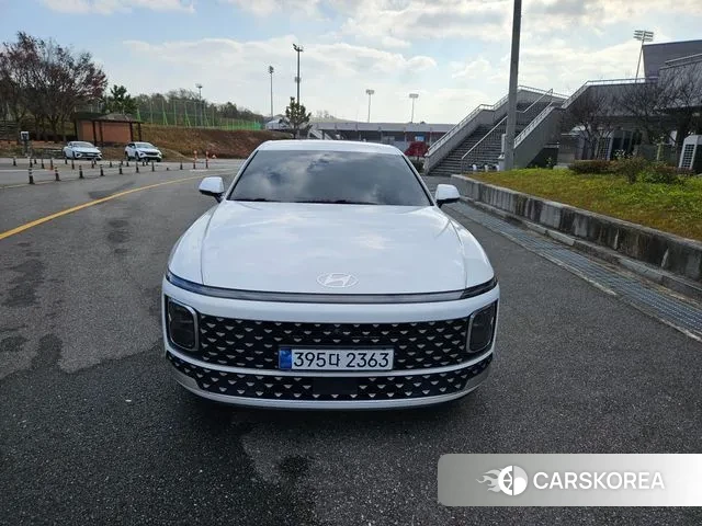 Hyundai Grandeur (GN7) id 3410878 из Кореи 19