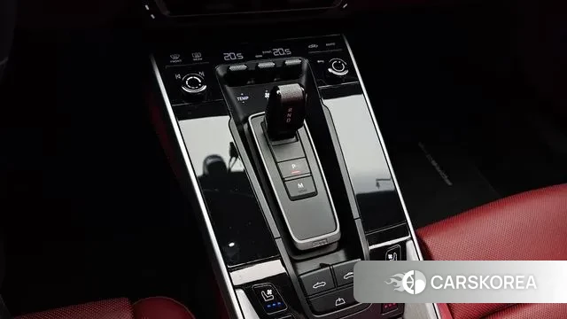 Porsche 911(992) id 3054529 из Кореи 19