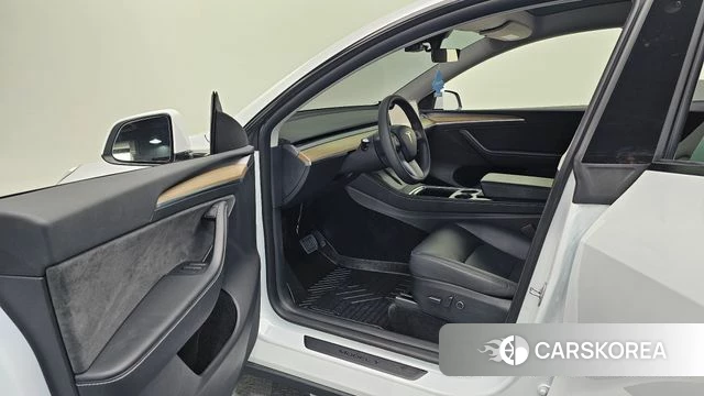 Tesla Model Y id 4584789 из Кореи 29