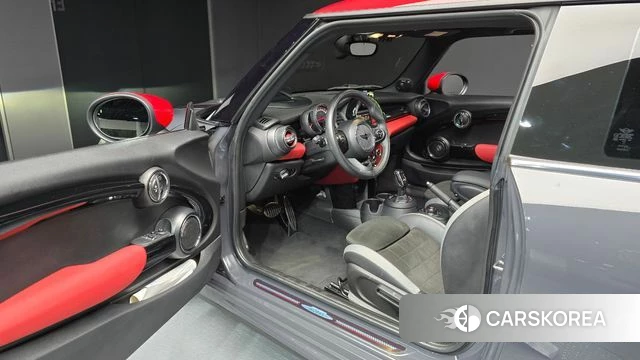 Mini Cooper S id 4855742 из Кореи 29