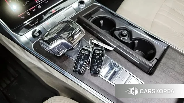 Audi A6 (C8) id 3443676 из Кореи 19