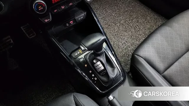 Kia Stonic id 3593364 из Кореи 19