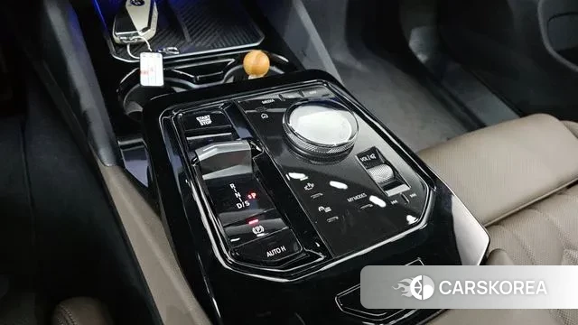 BMW 5 Series (G60) id 3399930 из Кореи 19