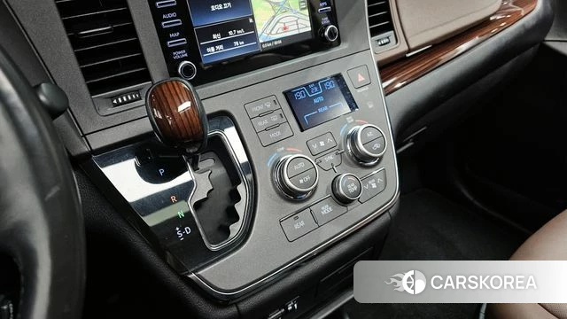 Toyota Sienna id 4390497 из Кореи 29