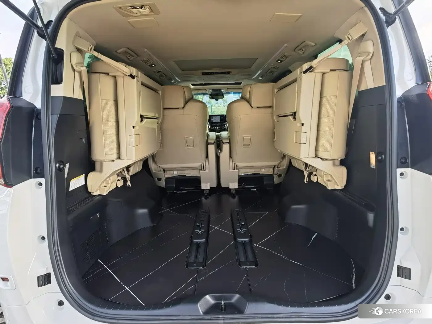 Toyota Elfa id 4685918 из Китая 18