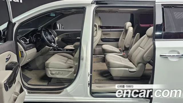 Kia All New Carnival id 2545409 из Кореи 19