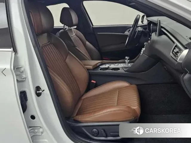 Genesis G70 id 3626386 из Кореи 19