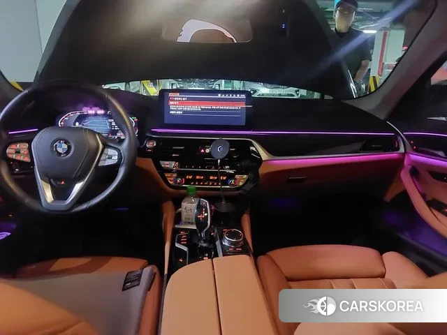 BMW 5 Series (G30) id 3011626 из Кореи 11