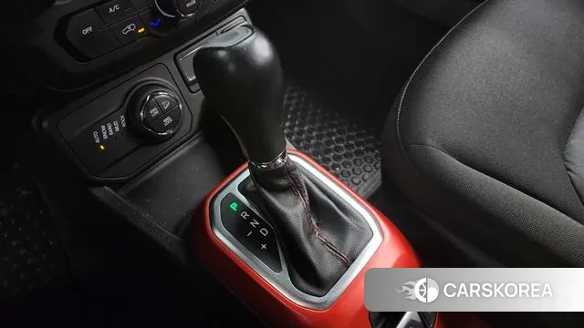 Jeep Renegade id 3469759 из Кореи 19