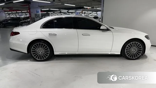 Mercedes-Benz E-Class W214 id 3732218 из Кореи 19